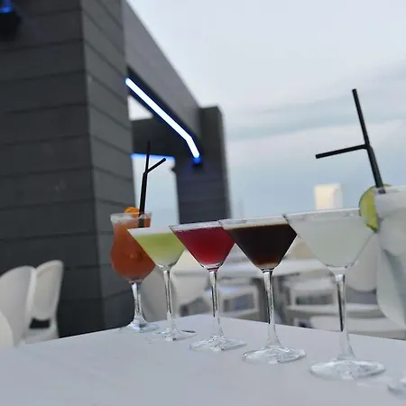 Готель Ramada By Wyndham 4*
