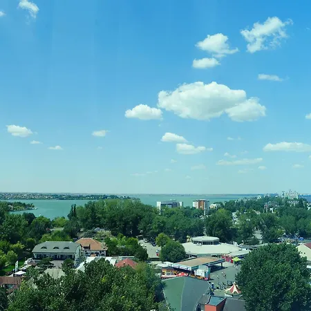 Готель Ramada By Wyndham